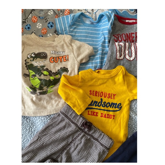 0-3 months baby boy onsies and pant bundle - Picture 3 of 4